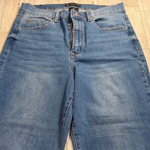 Nanette  Lenore Women’s Jeans- super high rise.